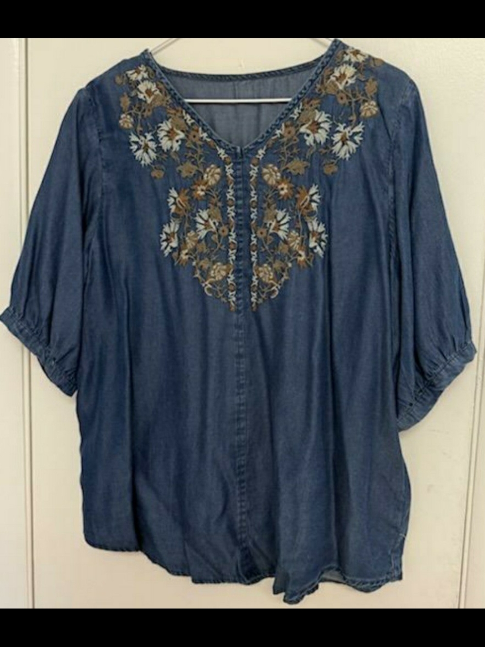 Cracker Barrel Denim Blue Embroidered V-Neck Tunic